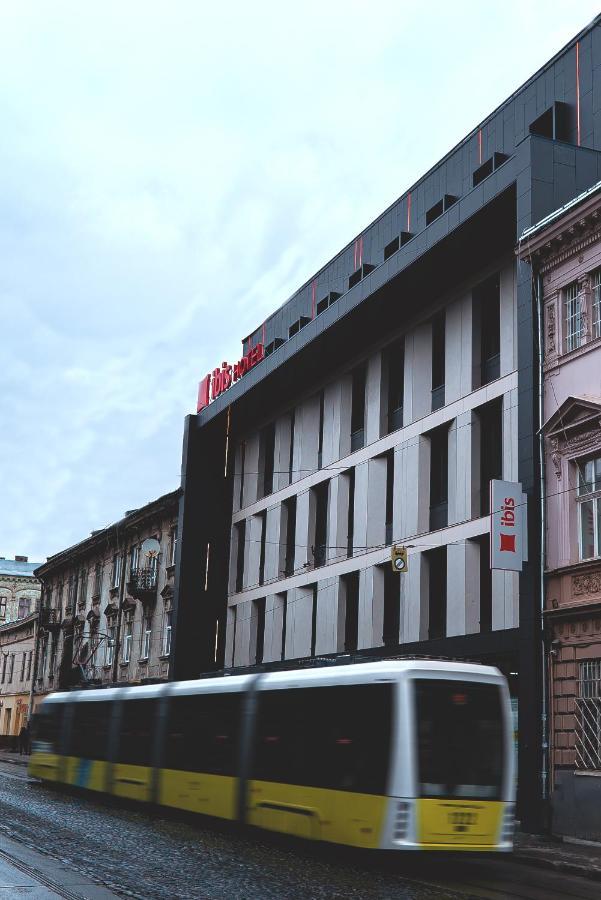 Hôtel Ibis Lviv Center Extérieur photo